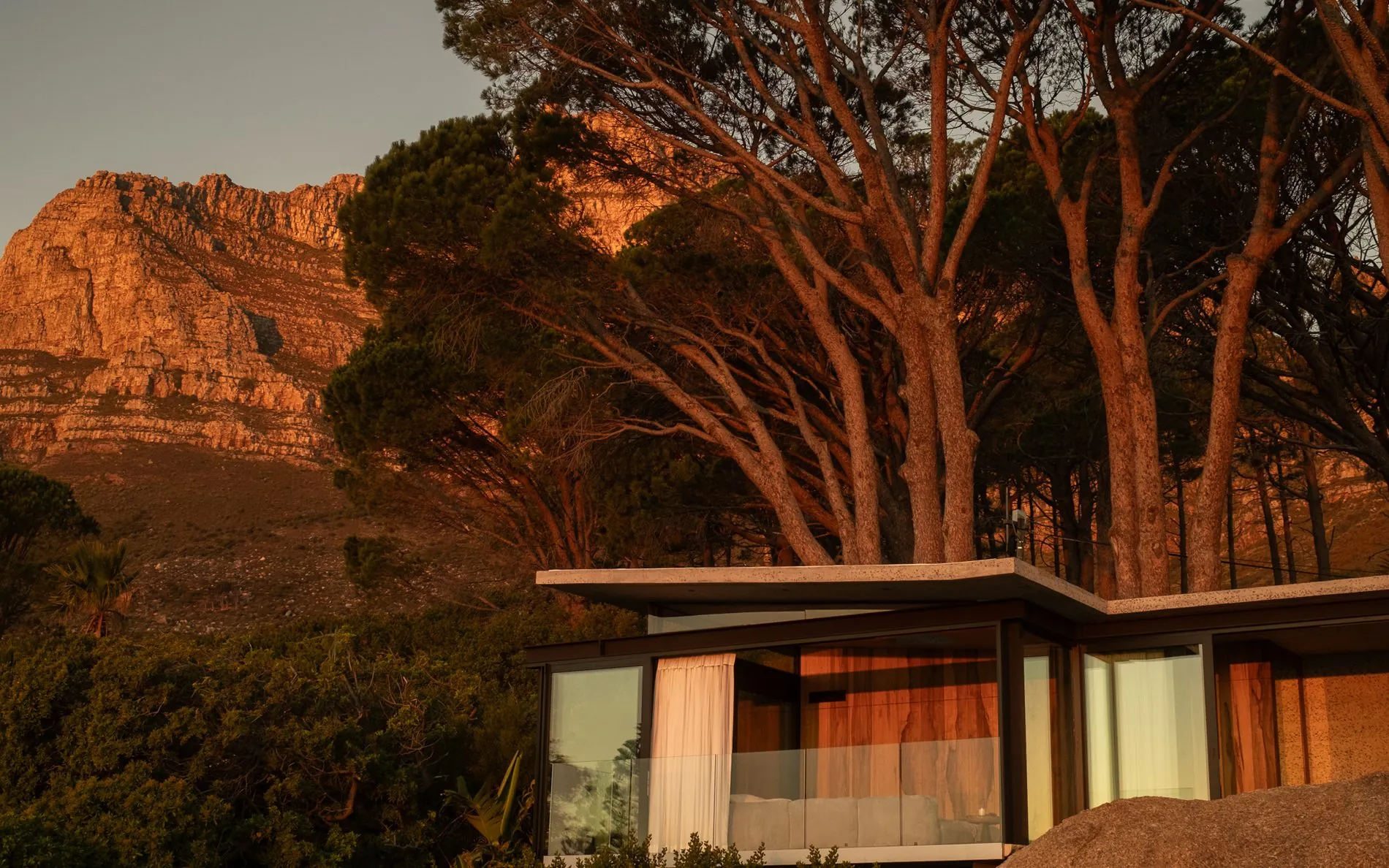 Every room frames one of Cape Town's icons.